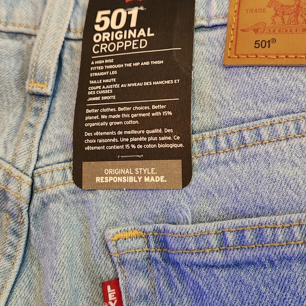 501 cropped Levi's size 28